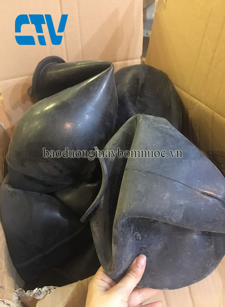 Ruột bình tích áp Italy Wates 18 Lít đến 24 Lít 10bar